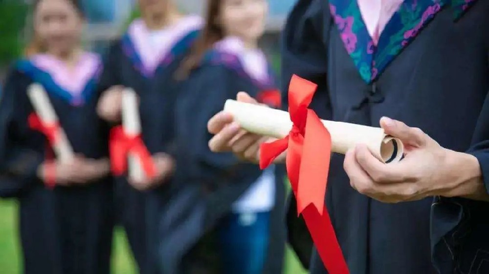 消除職教偏見(jiàn)，拆掉就業(yè)“隱形”門(mén)檻